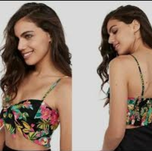 Express Black Floral Crop Top - Picture 7 of 7